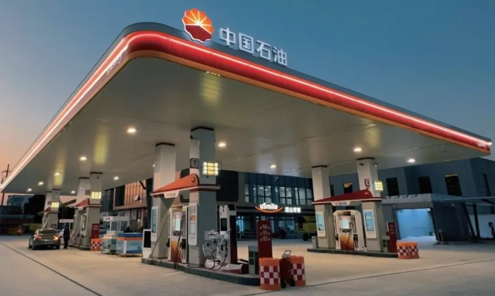 Sapat ba ang pag-upgrade ng matalinong kagamitan para makipagkumpitensya ang mga gasolinahan sa bagong pinagsama-samang larangan ng digmaan?